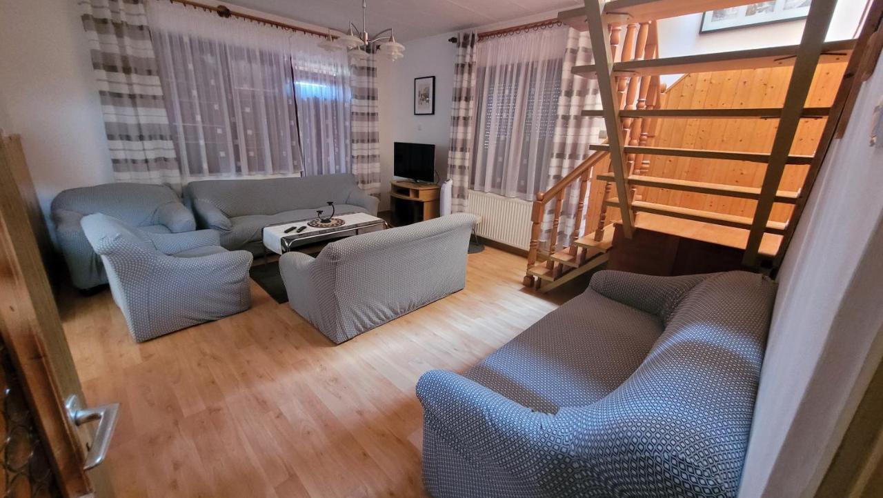 Zoltan Nyaralo Apartment Zalakaros Bagian luar foto